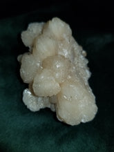 Load image into Gallery viewer, Stilbite Cluster